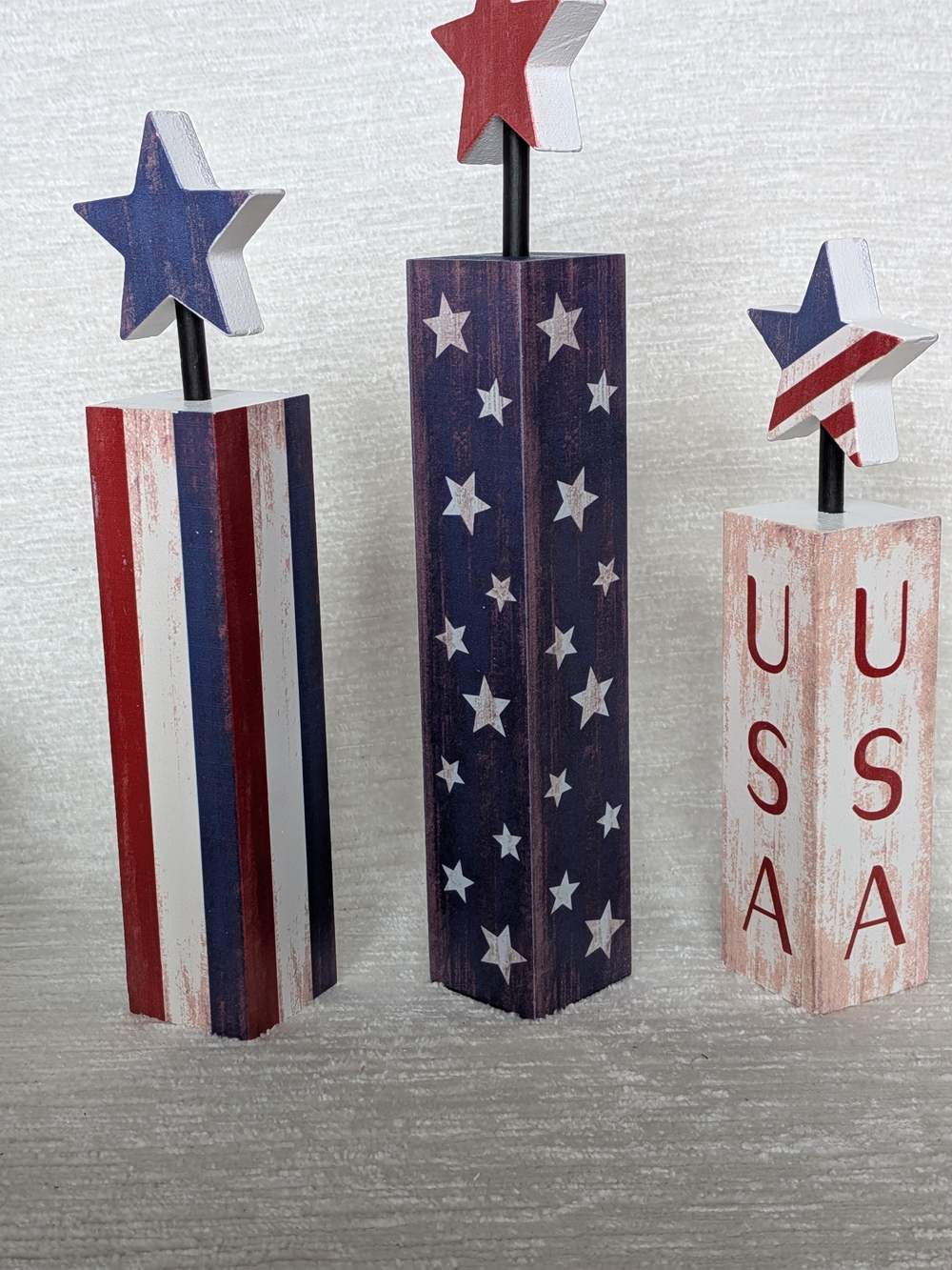 Patriotic Wooden Tabletop Decor- Red, White & Blue Firecracker  Theme Like New - Picture 2 of 8